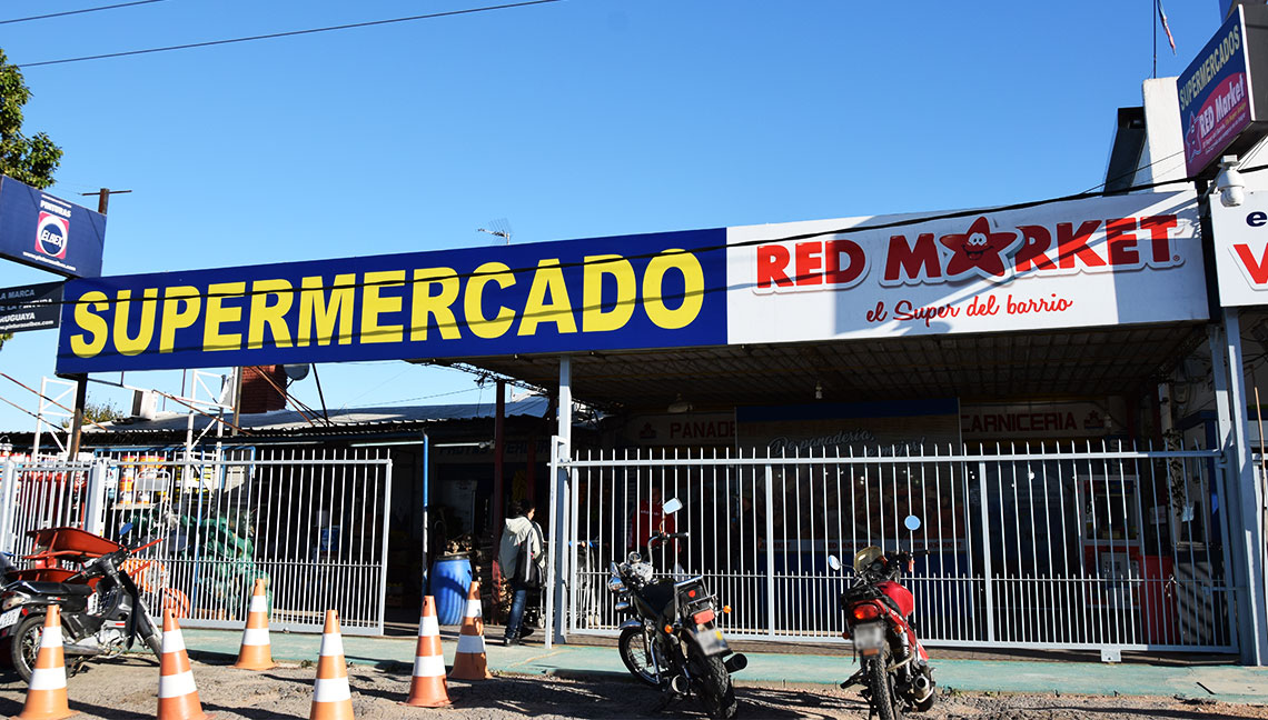 Foto de frente del local de Red Market 5